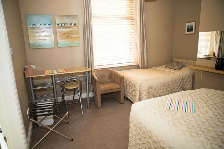 Oak House B&B