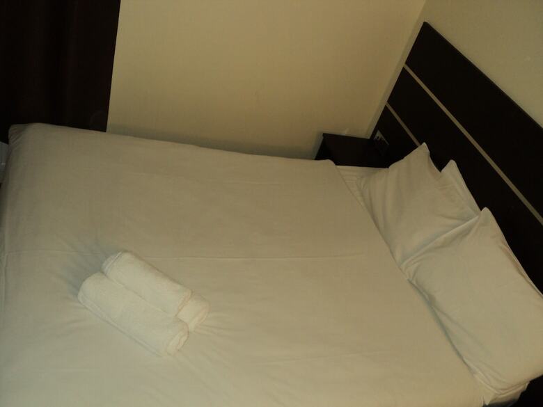 New Globe Hotel