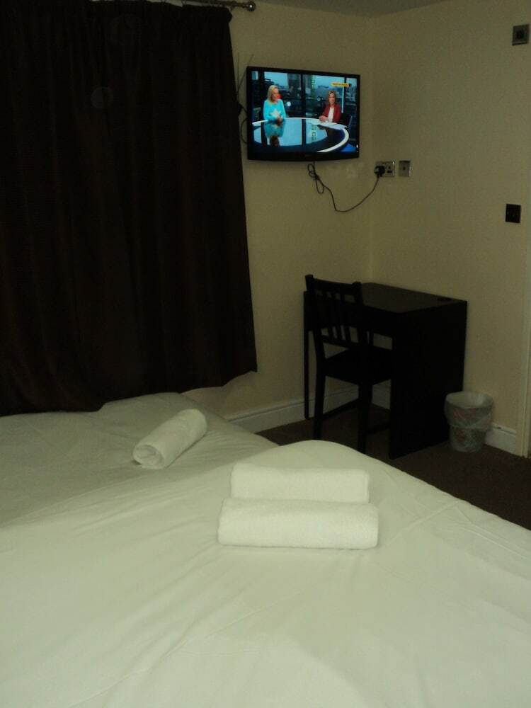 New Globe Hotel