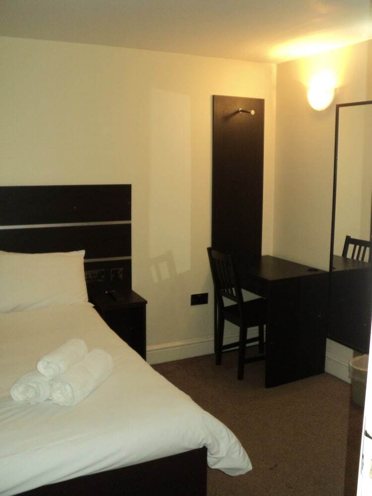 New Globe Hotel