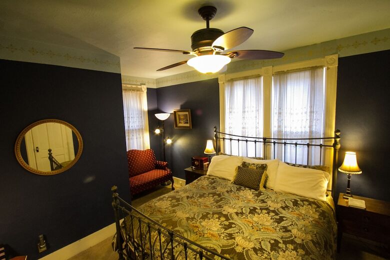 Bed & Breakfast Swantown Inn