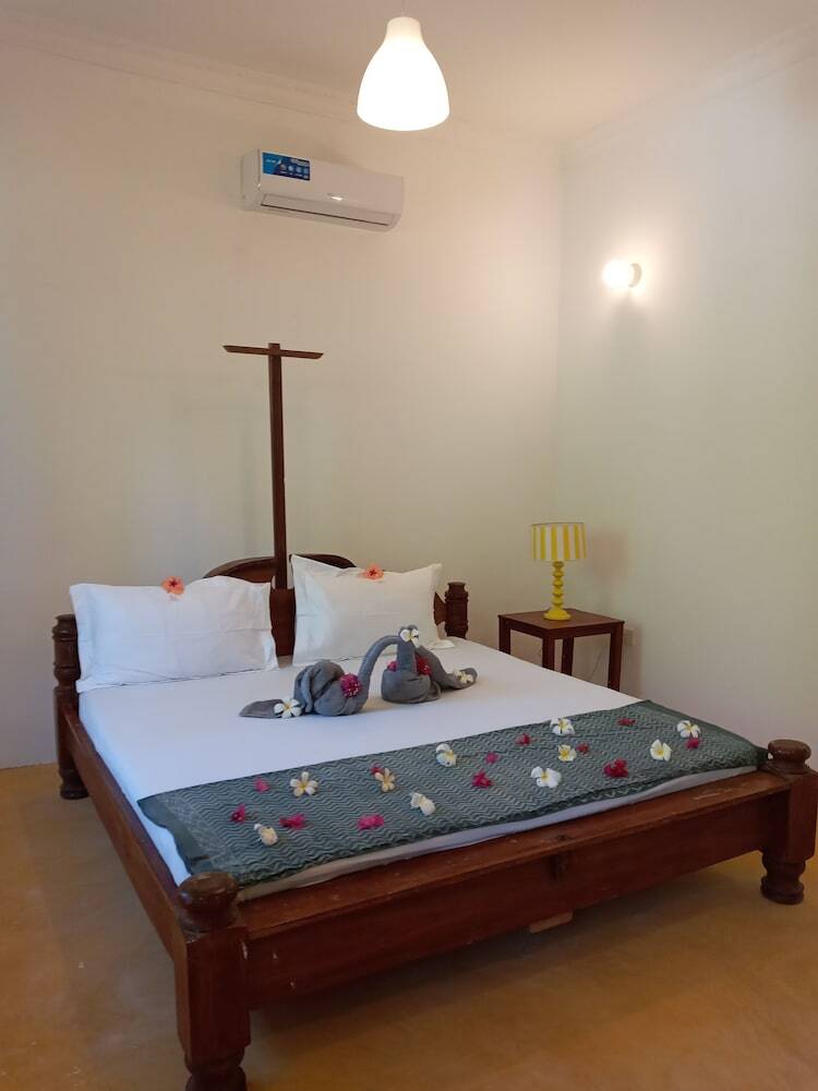 Hotel Sunrise Beach Villa