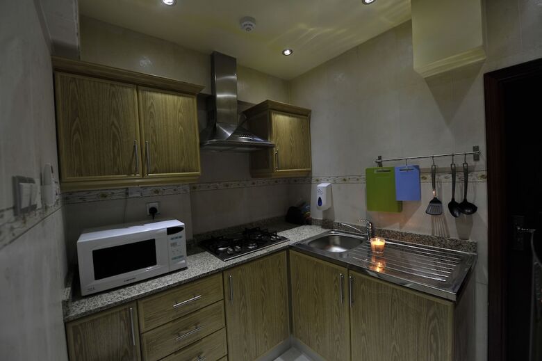 Oman Palm Hotel Suites