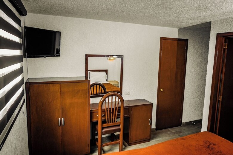 Hotel Azucena