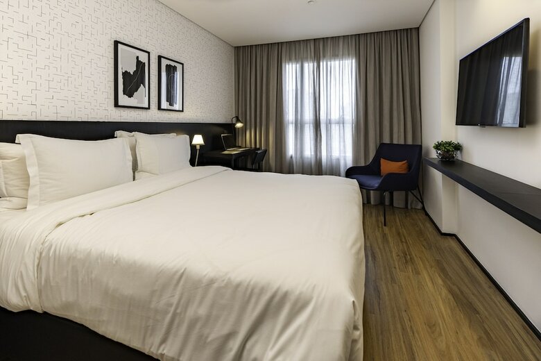 Hotel Intercity Tatuap�