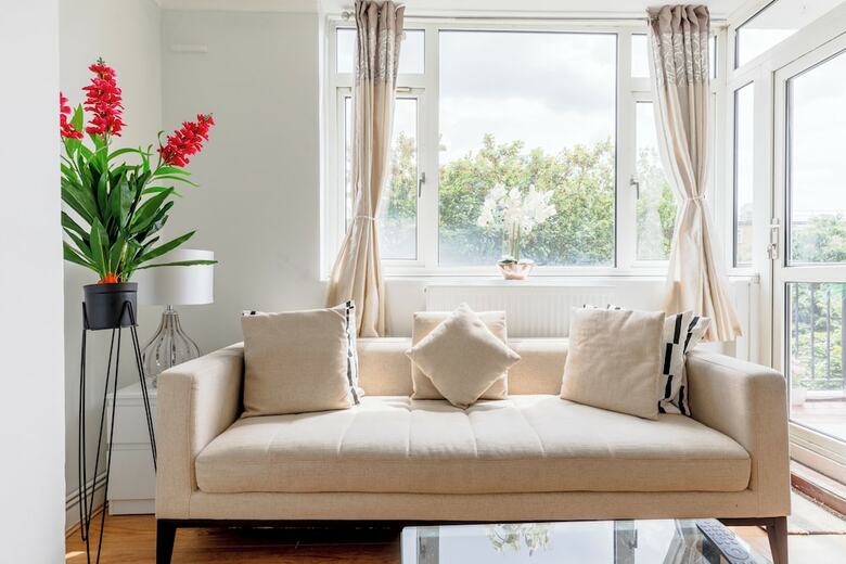 3 Bed Flat, Dedicated Workspace, Parking, 4ktv