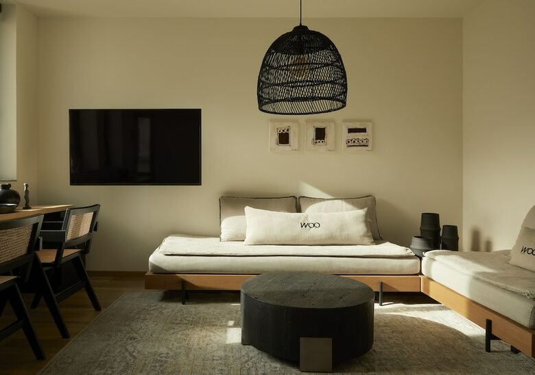 Athens Woo Suites