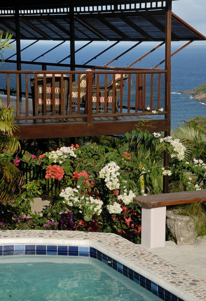 Spring Hotel Bequia