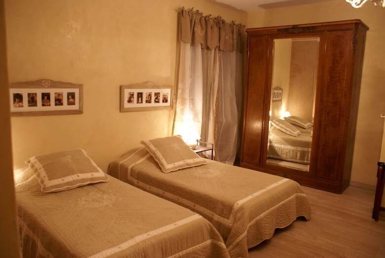 Hotel H�tel Le Crillon
