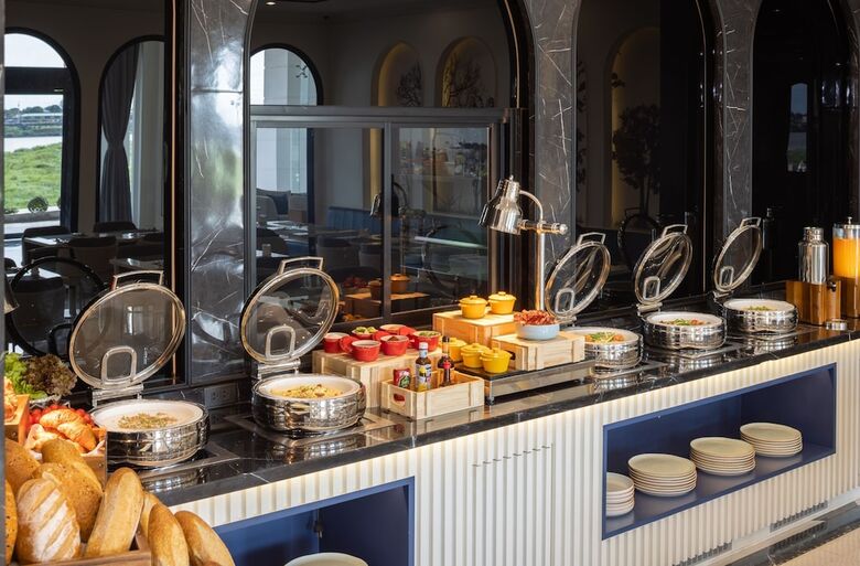 Eastin Hotel Vientiane
