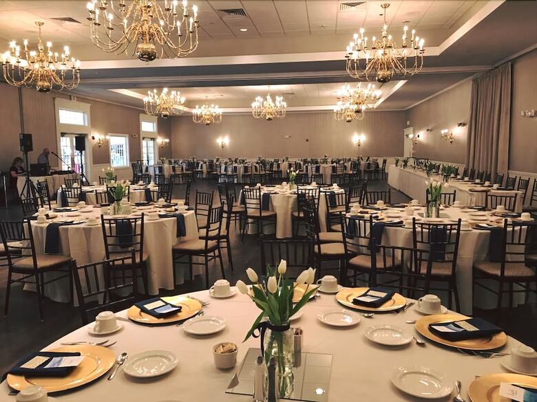 Hotel Chocksett Inn And Restaurant