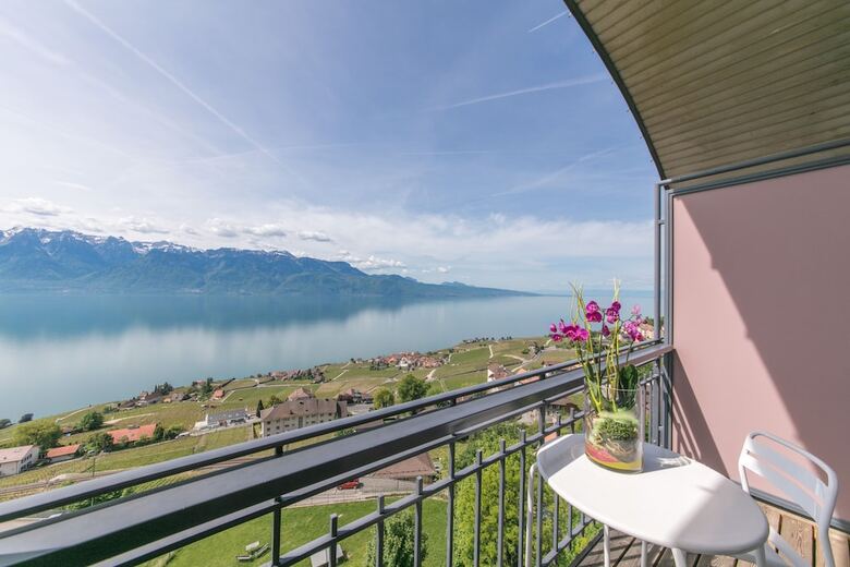Hotel H�tel Pr�alpina
