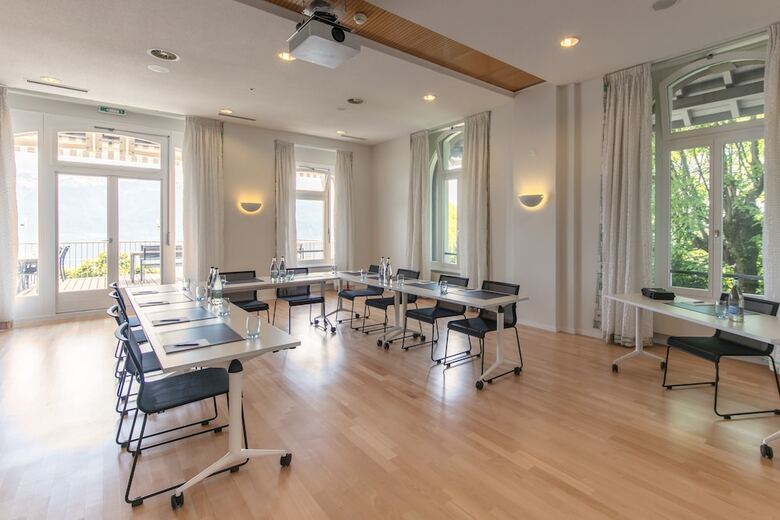 Hotel H�tel Pr�alpina