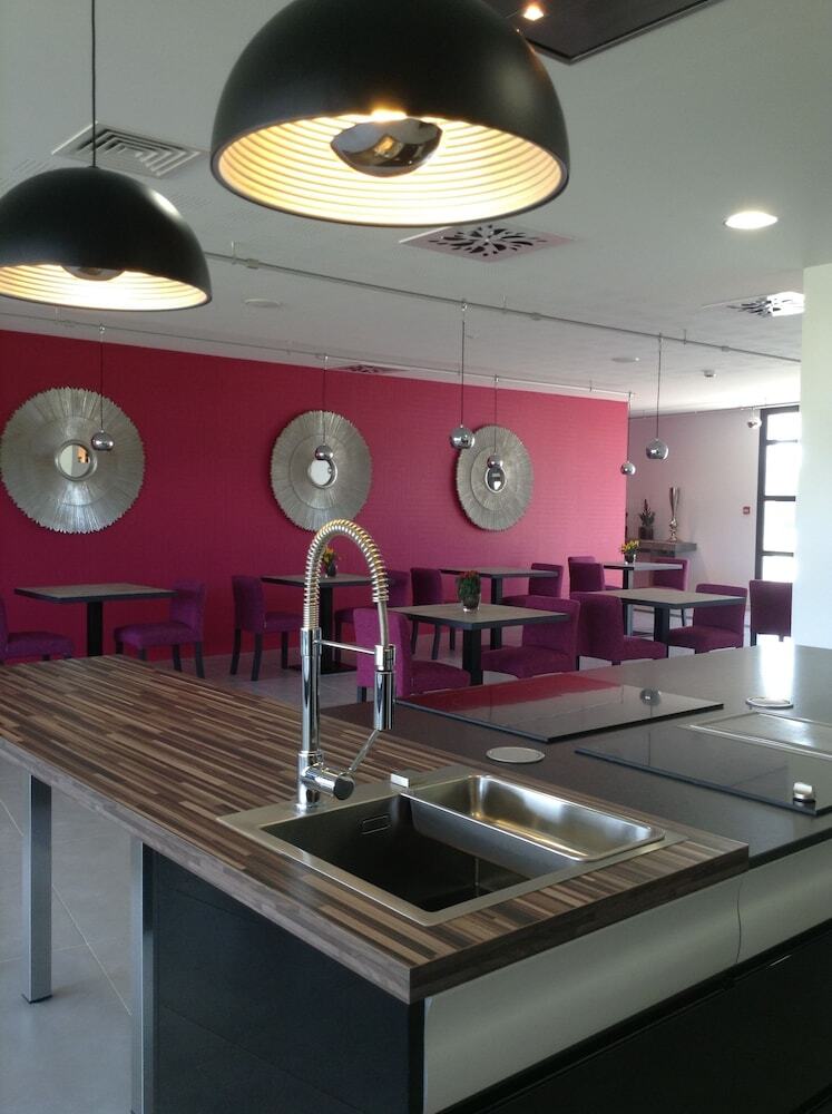Hotel H�tel Thierry Drapeau