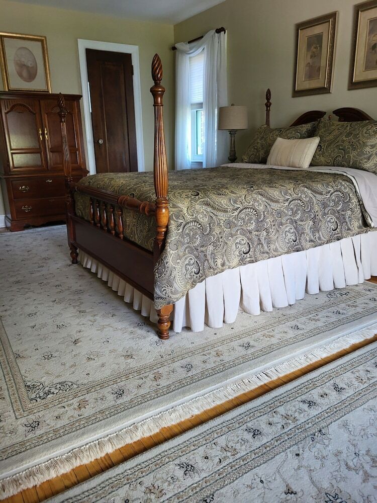 Robinsong Bed And Breakfast