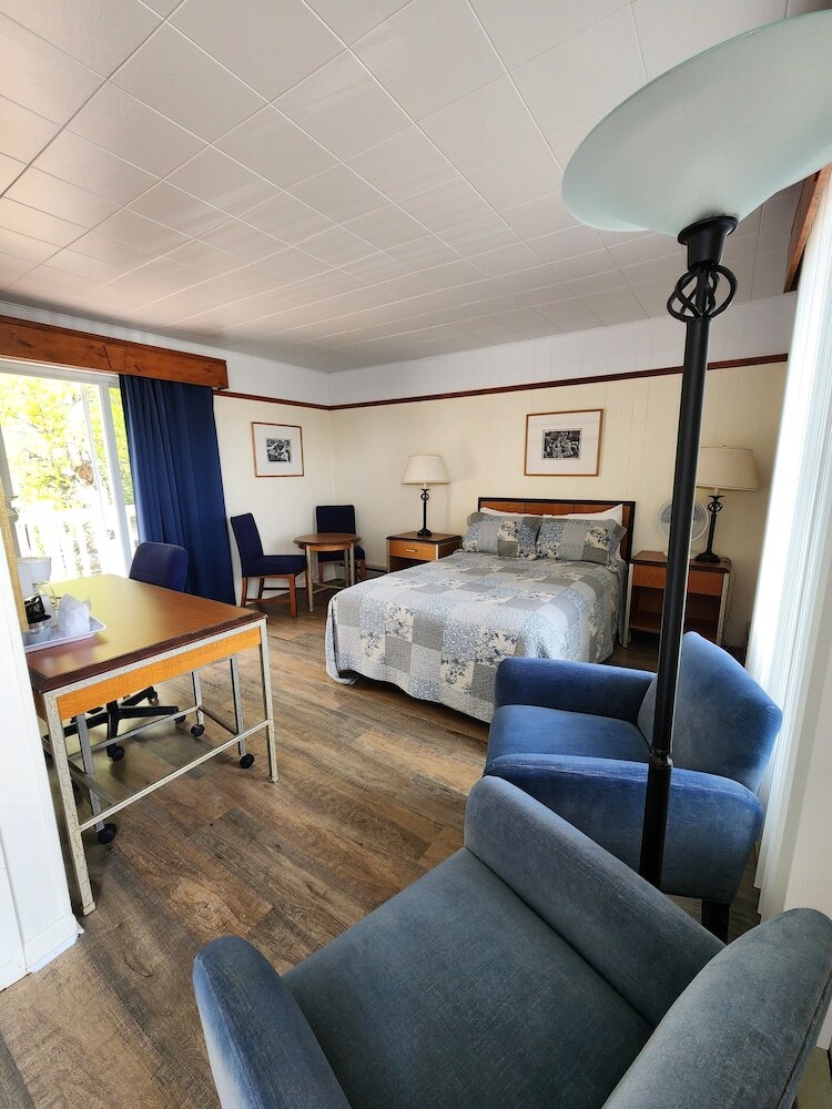 Hotel Motel Les Chalets Bo-fleuve