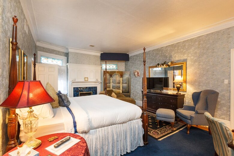 Bed & Breakfast Boggs Mansion