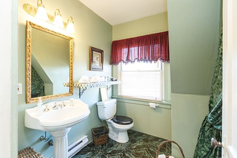 Bed & Breakfast Boggs Mansion