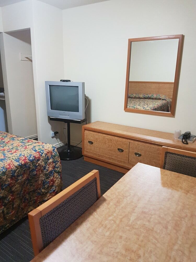 Traveller's Choice Motel