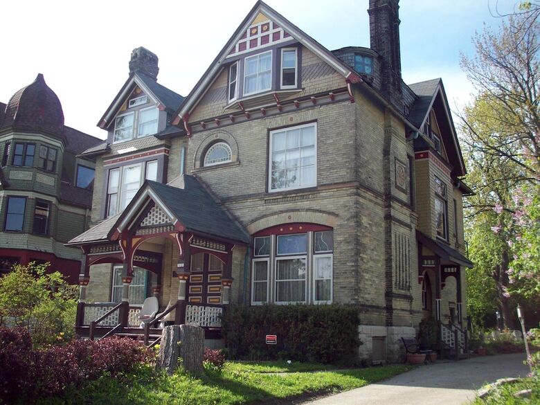 Manderley Bed And Breakfast
