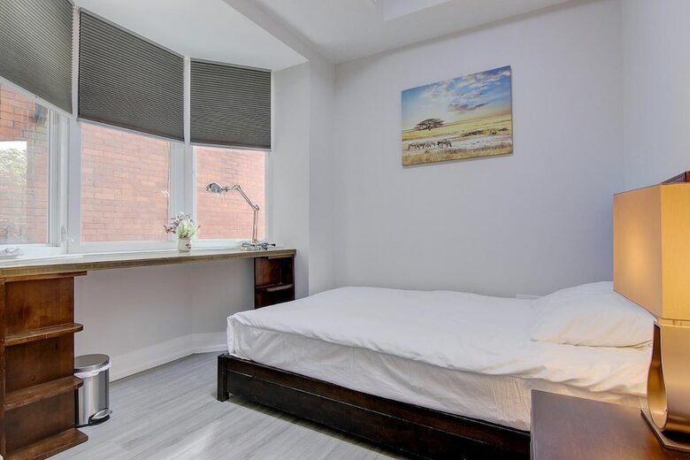 Spadina Guesthouse