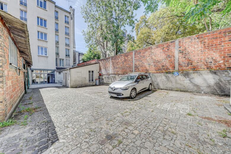 Hotel H�tel Robespierre