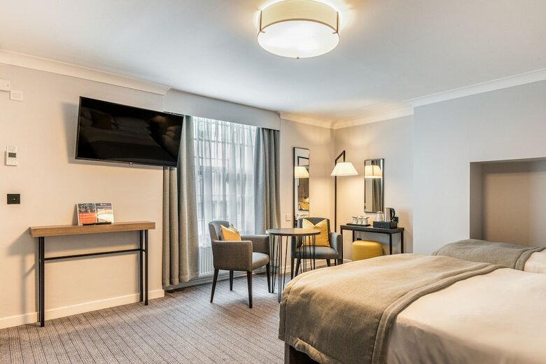 Posada The Princes Square Hotel