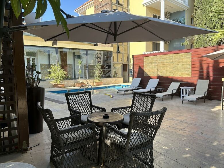 Hotel Elena Boutique Residence