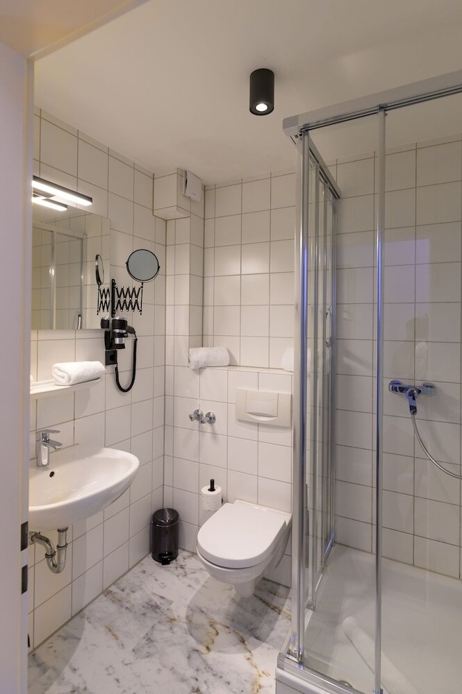 Nikii City Hotel