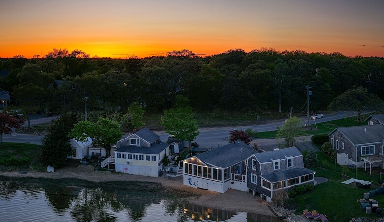 The Onset Beach Compound-cape Cod Beach Resort & Oceanic Habitat