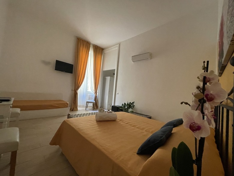 Ad Cavour Luxury Rooms