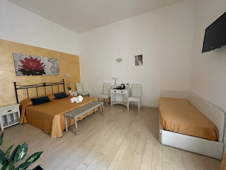 Ad Cavour Luxury Rooms