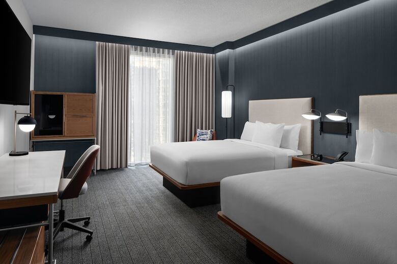 Hotel Courtyard By Marriott Calgary Downtown