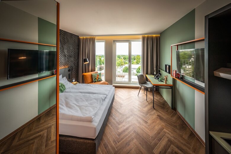 Loginn Hotel Berlin Airport