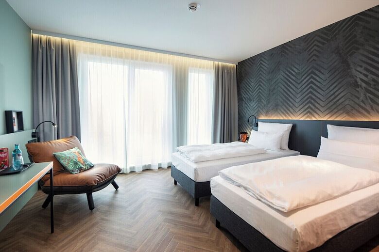 Loginn Hotel Berlin Airport