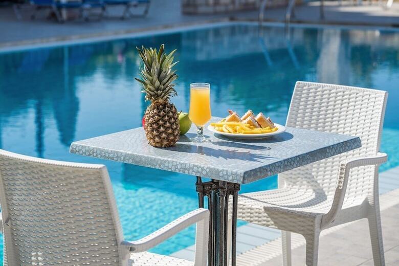 Aparthotel Alamis Hotel & Apartments