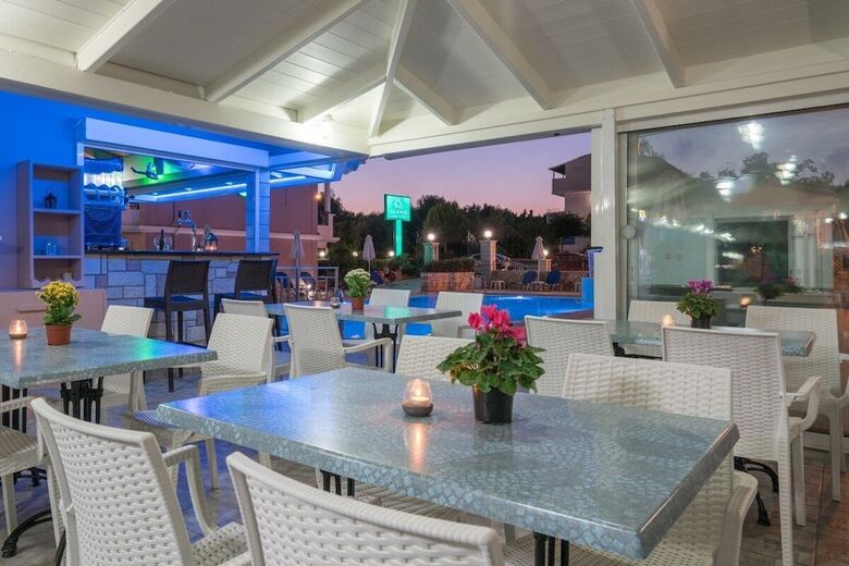 Aparthotel Alamis Hotel & Apartments