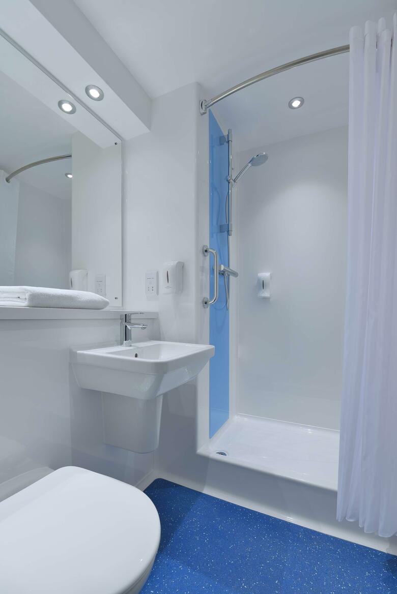Travelodge Waterford Hotel