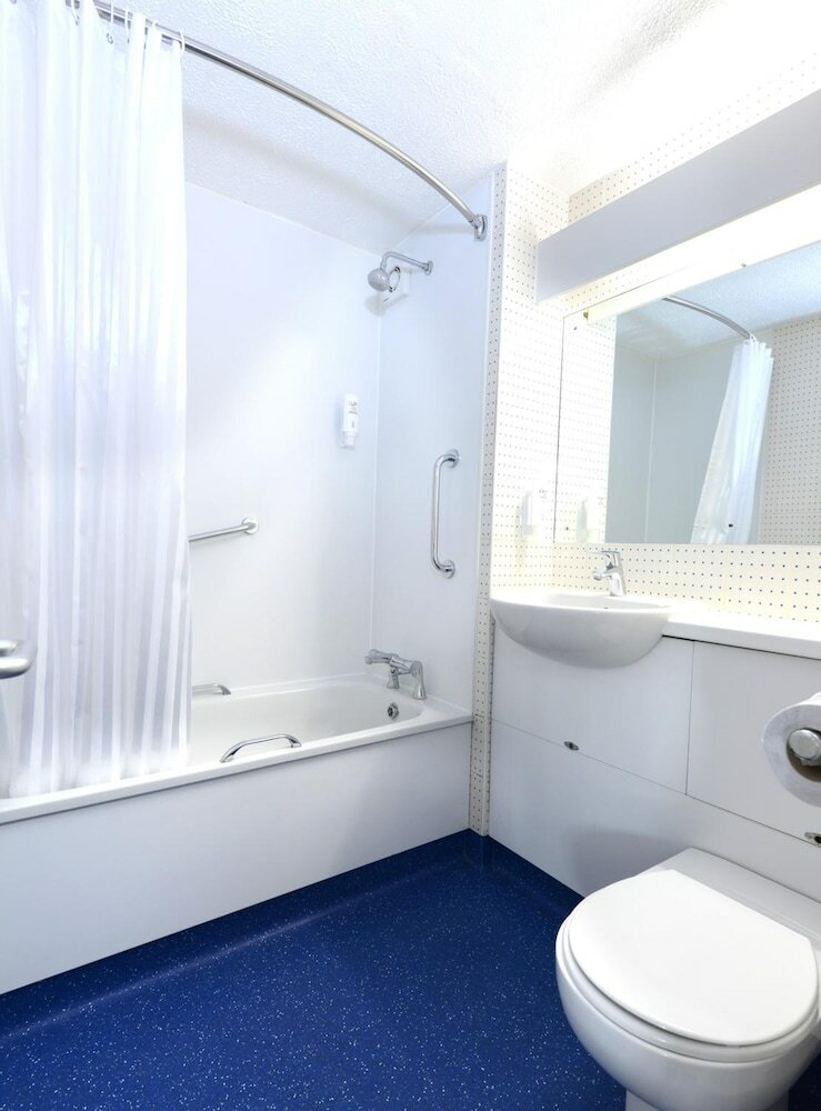 Travelodge Waterford Hotel
