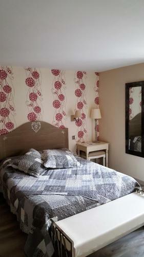 Hotel La Cl� Des Champs
