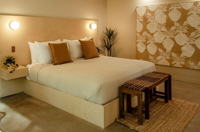 Brut Hotel