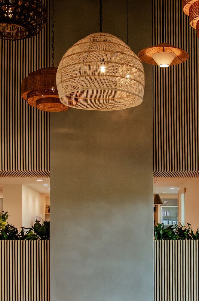 Brut Hotel