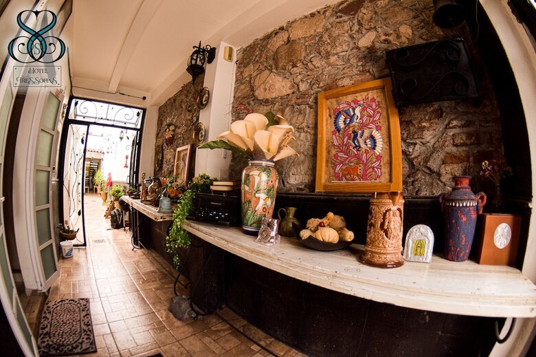 Hotel Tres Sof�as