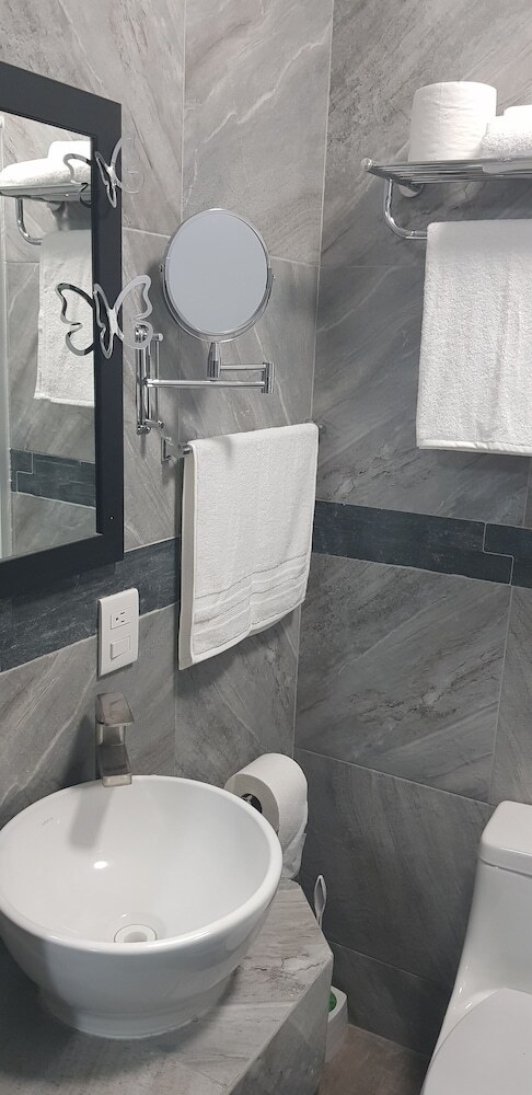 Hotel Tres Sof�as