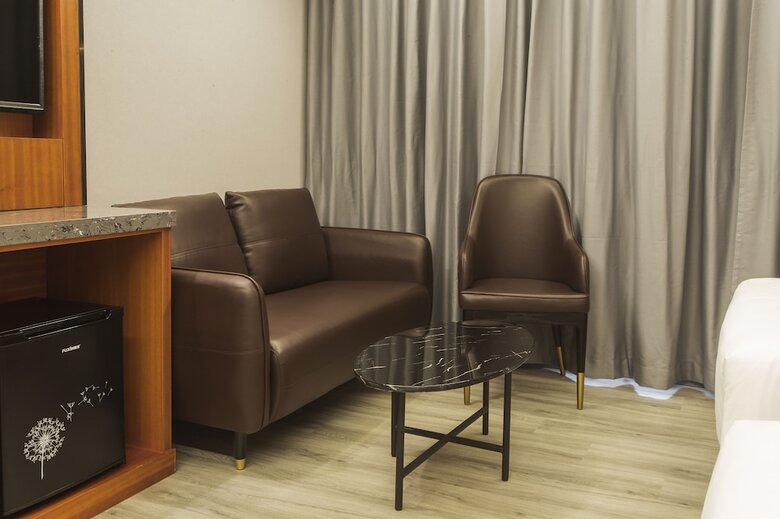 Thapae Twins Hotel