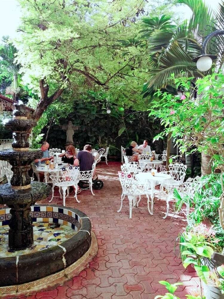 Hotel Flor