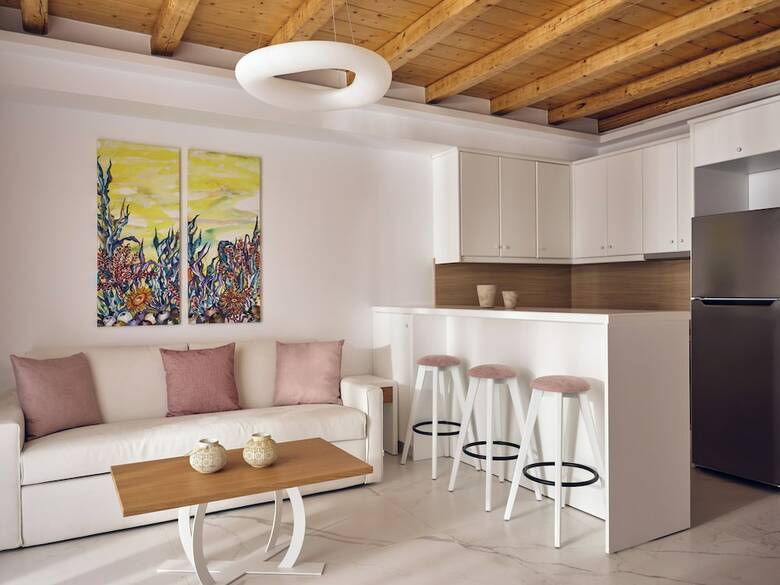 ?rcs Suites & Residences