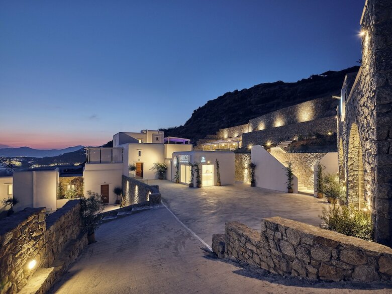 ?rcs Suites & Residences
