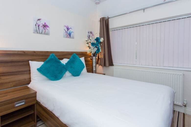Langley Guest House