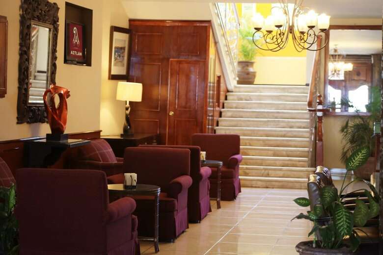 Hotel Aztlan